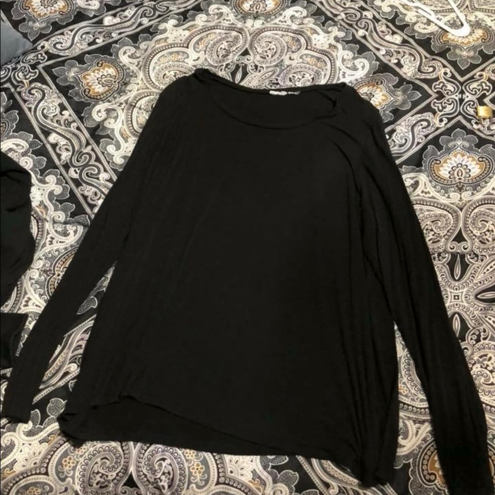 Black piko shirt